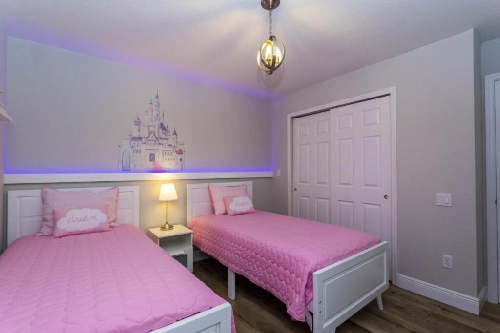 6 Bedrooms Pool And Game Room - 2 Miles To Disney 7817 Orlando Buitenkant foto